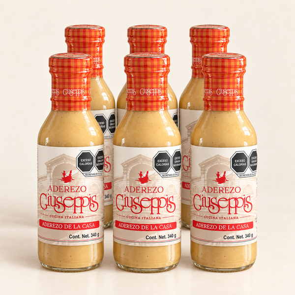 Pack de 6 botellas de Aderezo Giuseppis de 340 g sobre fondo crema